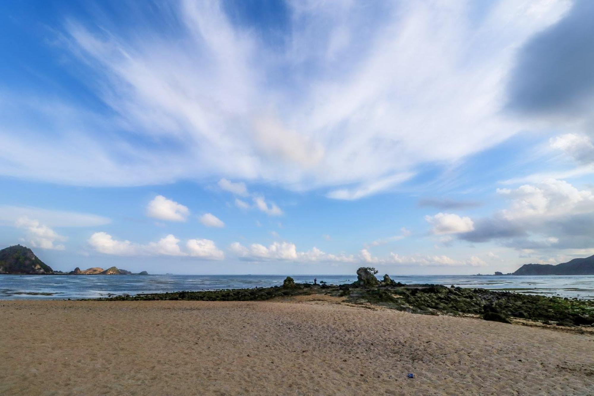 Oyo 1662 Zury Homestay Kuta  エクステリア 写真