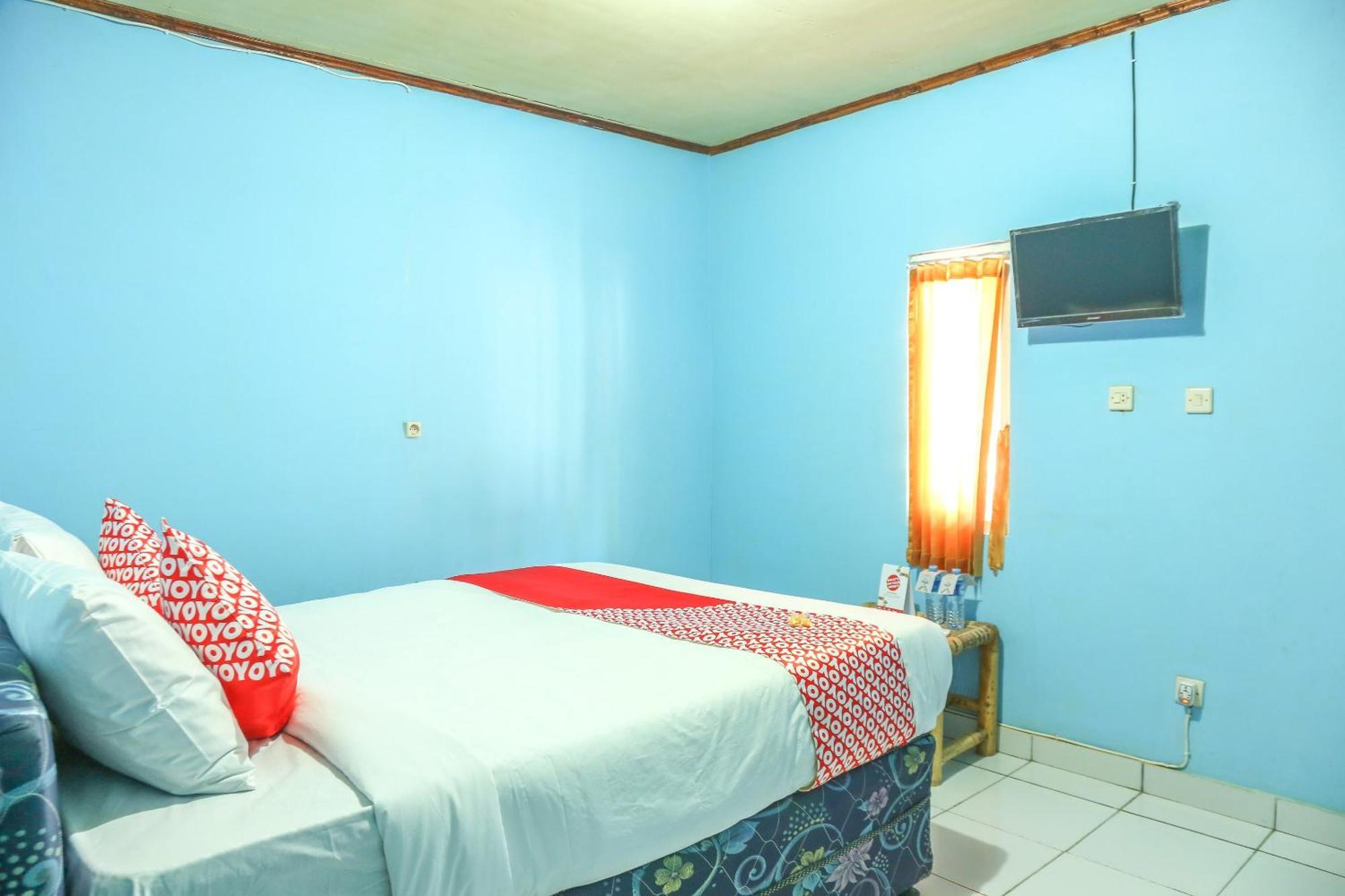 Oyo 1662 Zury Homestay Kuta  エクステリア 写真